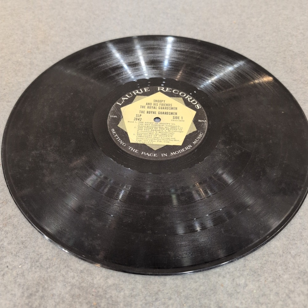 Snoopy and His Friends The Royal Guardsmen Laurie Records SLP 2042 Vinyl LP 33RP - Picture 2 of 3